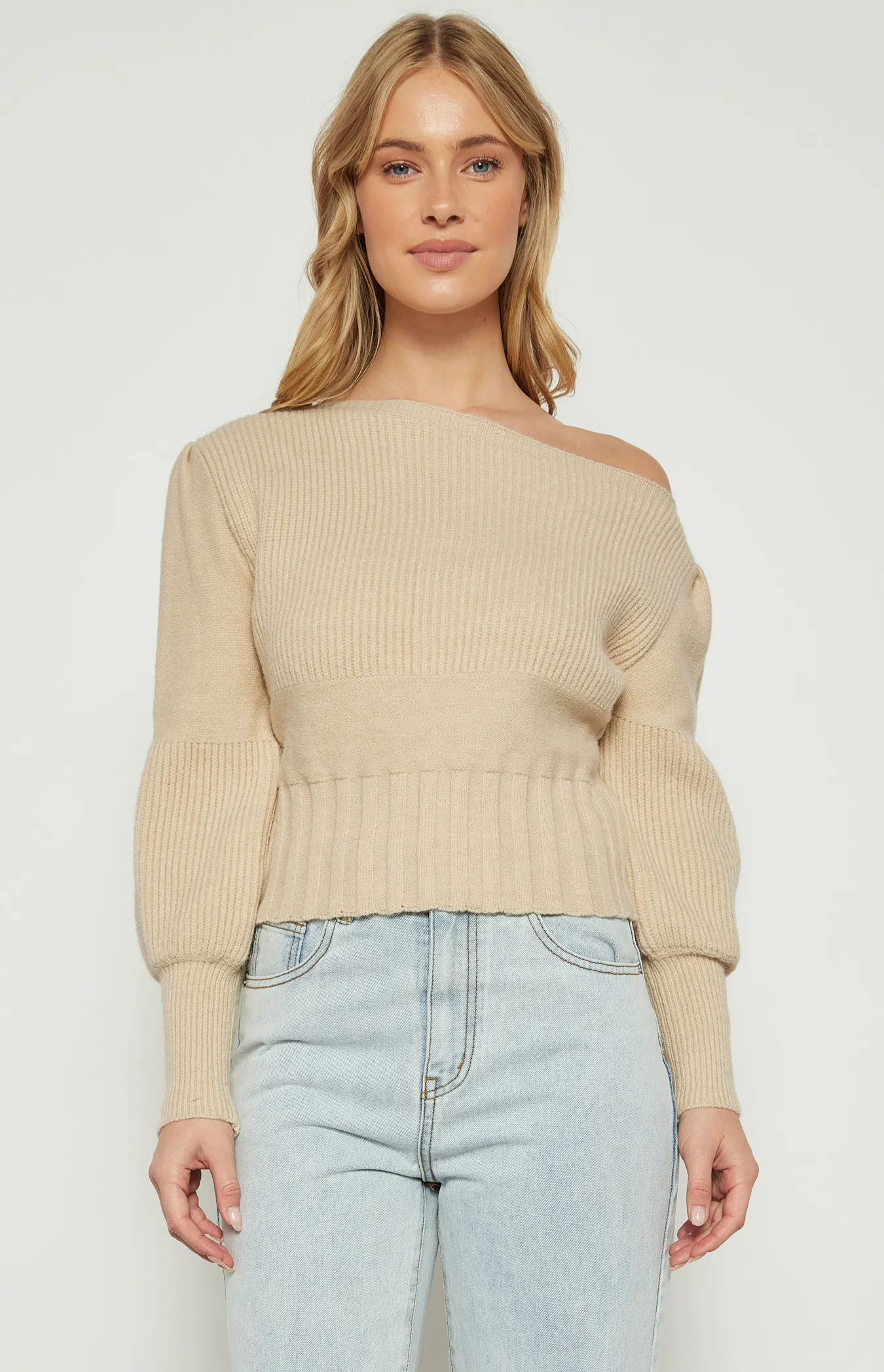 Asymmetric Neckline Contrast Textured Knit Top (WKN651)