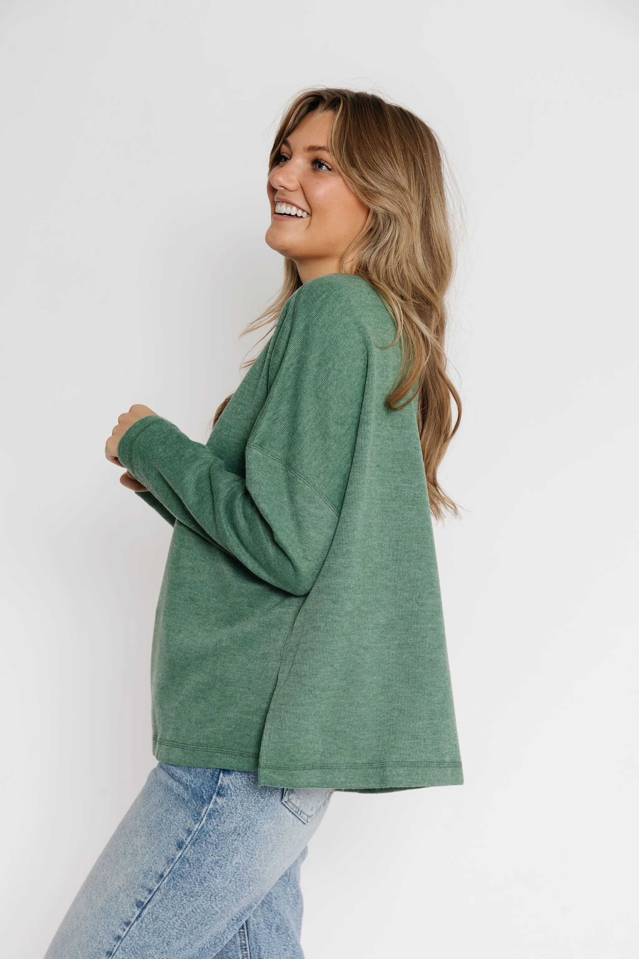 Maliya Sweater Tee in Green