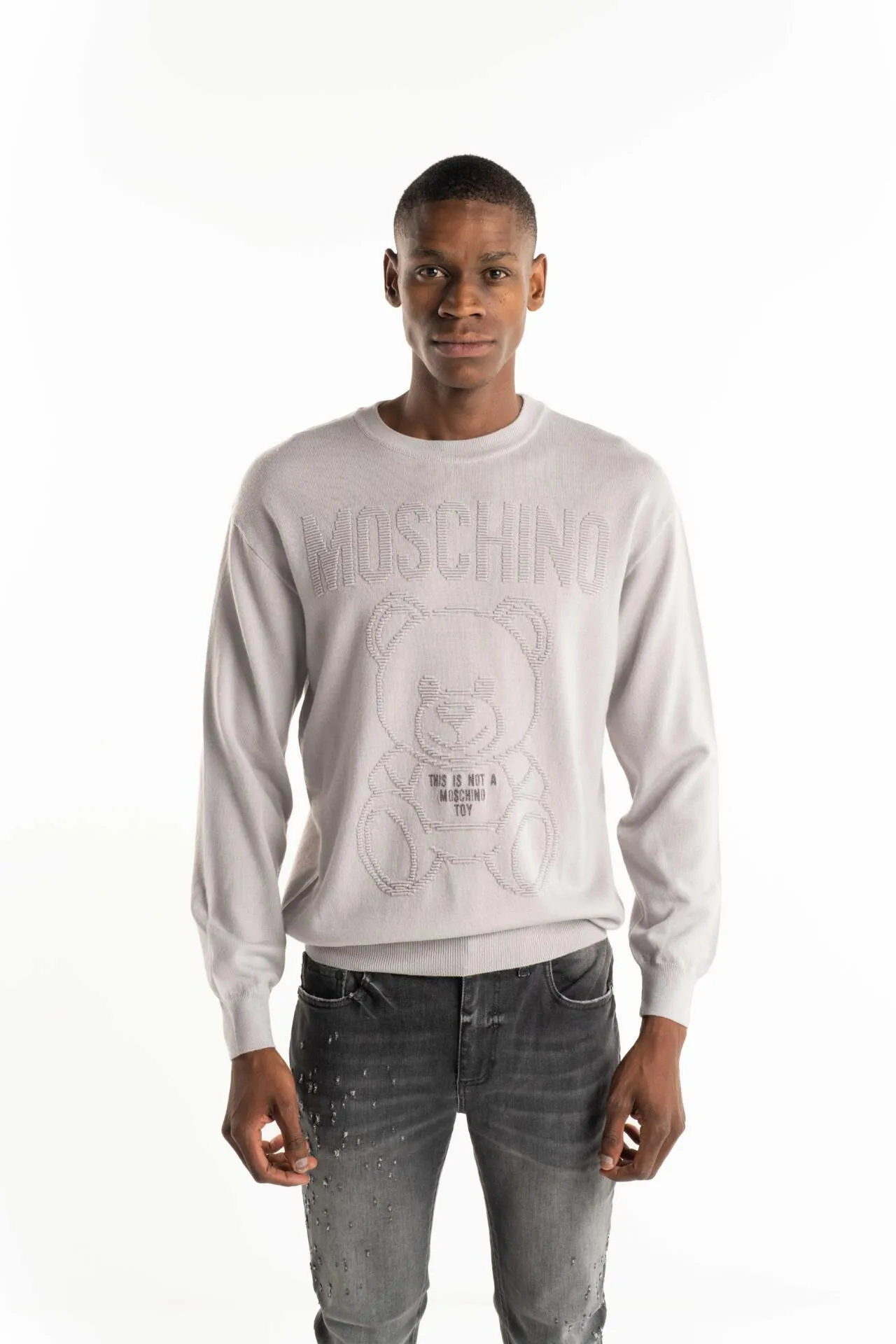 Moschino Men’s Sweater V0908 7000 485