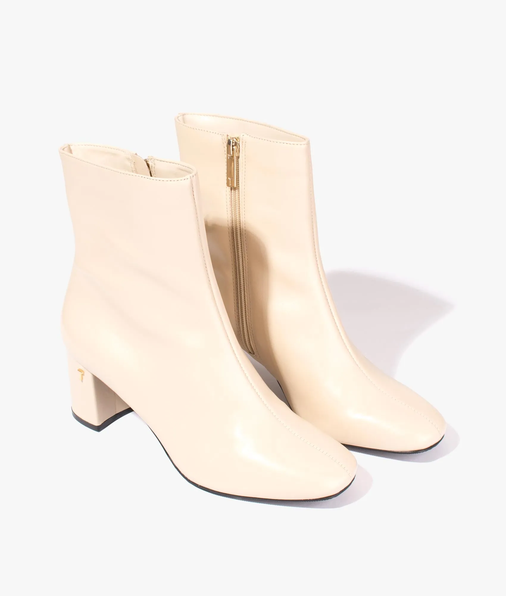 Neyomi leather block ankle boot in cream