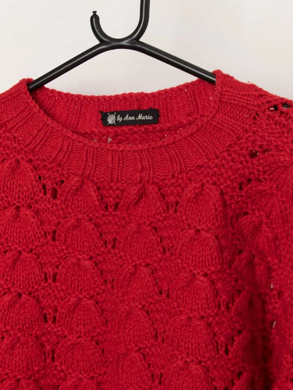 Vintage red handknitted cable knit jumper – Medium